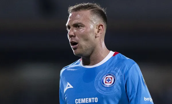 Carlos Rotondi en un juego de Cruz Azul (Fuente: Mexsports)