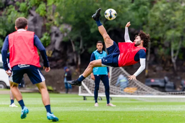 César Huerta (Fuente: Pumas)