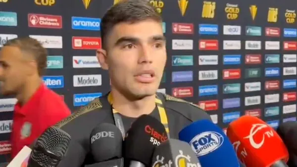 César Montes en zona mixta luego del duelo ante Surinam