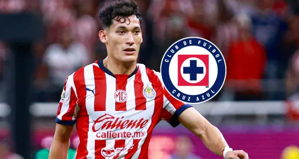 Chiquete Orozco sale del campo de juego, luego de un cotejo de Chivas (Fuente: Mexsports)