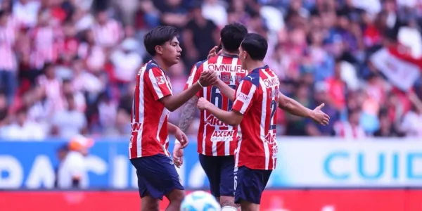 Chivas cerró su papel en la Copa Pacífica con un triunfo ante Leones Negros