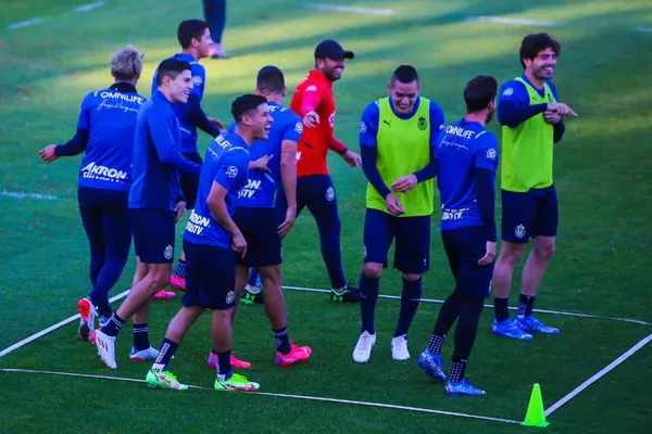 Chivas clasificó a la zona de repechaje del Apertura 2021; sin embargo, el torneo del Chiverío estuvo lleno de altibajos y prepara modificaciones para el duelo ante Puebla.