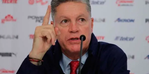 Chivas de Guadalajara está en números rojos por los malos movimientos de Peláez y mira los millones que tienen en contra