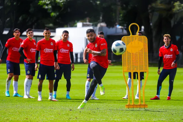 Chivas hará cambios importantes en el partido de esta noche ante FC Juárez.