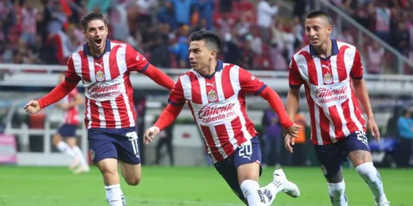 Chivas le ganó a Atlas, sin una de sus figuras Alexis Vega, quien cometió una falta fuerte de indisciplina