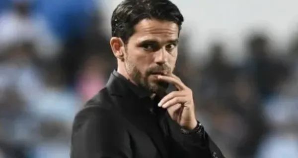 Chivas perdió por 3 goles y lo que dijo Gago en lugar de pensar en los errores