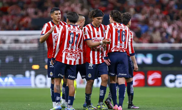 Chivas sale victorioso del estadio Akron (Fuente: Mexsports)