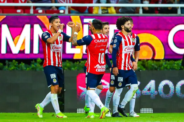 Chivas se vio mucho mejor sin Uriel Antuna en la cancha.