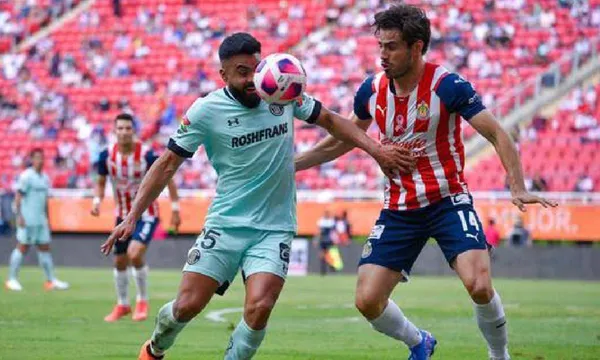 Chivas tiene unas buenas noticias para su equipo. Otra no buena para su rival.
