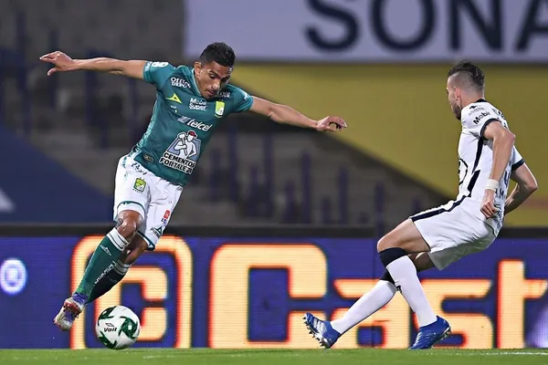 Choque de dos equipos que sufrieron derrotas inesperadas.