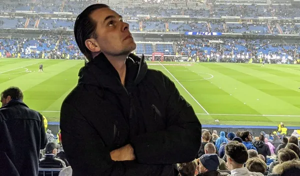 Christian Martinoli no quiere mudarse a Televisa, y lo ha dejado en claro en reiteradas ocasiones. El narrador le seguirá siendo fiel a TV Azteca, a pesar de las maniobras que quiso realizar la empresa rival para hacerse de los servicios del nacido en Mar del Plata.