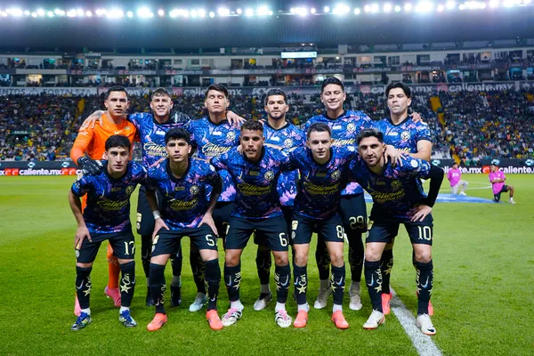 Club América en el partido ante el Club León (Foto: Twitter)