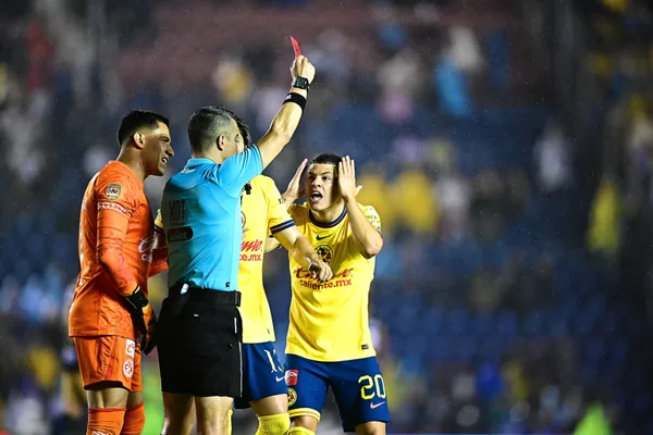 Club América en el partido frente al Club León (Foto: Mexsport)
