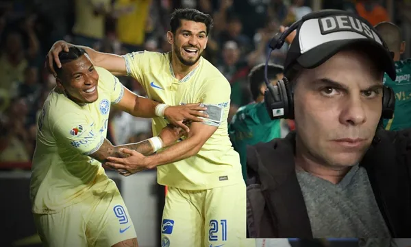 Club América festeja gol mientras Martinoli observa / Águilas Monumental