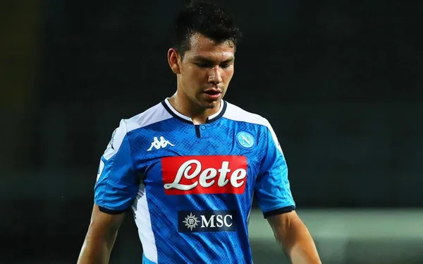 Como un balde de agua fría recibió esta noticia Hirving Lozano por parte de la directiva del Nápoli.