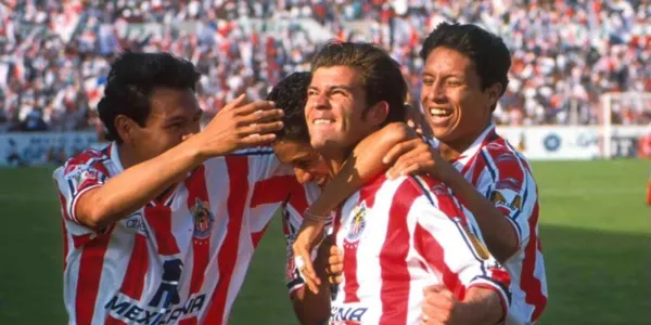 Conoce el día en que una leyenda de Chivas se agarró a golpes con una figura del Atlético de Madrid