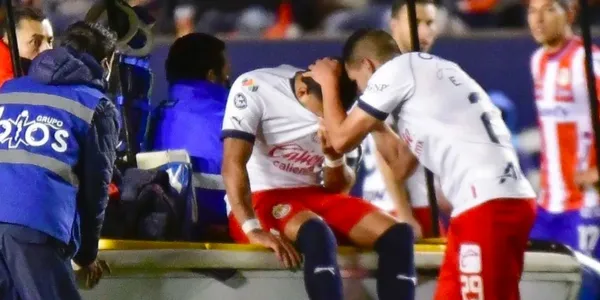 Conoce el nuevo apodo a Alexis Vega luego de lesionarse la rodilla derecha con Chivas