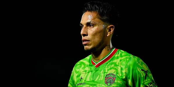 Conoce la rara elección que realizó Carlos Salcedo entre Chivas o Tigres.