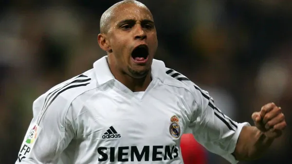 corrió 100 metros en 10 segundos"