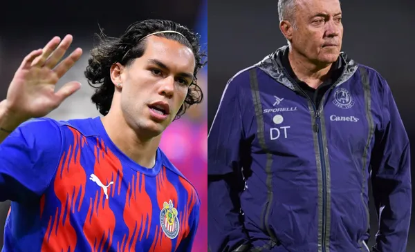 Cowell saluda a gente, a la derecha, Torrent dirige juego (Fuente: Mexsports)