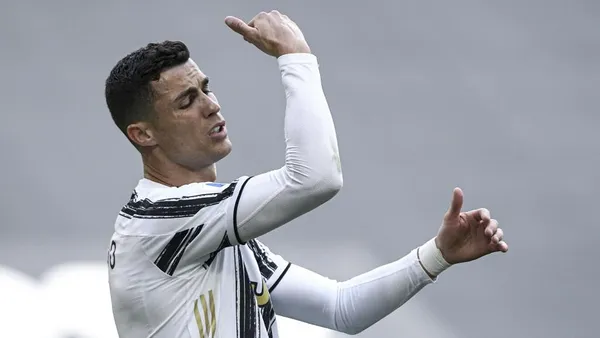 Cristiano Ronaldo también aportó lo suyo respecto de la posibilidad de jugar en el Madrid. Los rumores no pararon de correr, y tanto el club como el portugués debieron salir a poner paños fríos en la situación, teniendo en cuenta lo que se pone en juego.
