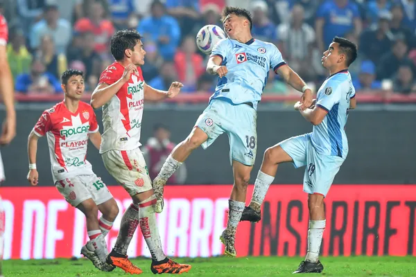 Cruz Azul enfrentando a Necaxa (Foto:Mexsport)