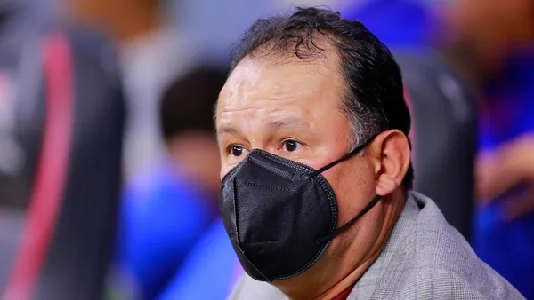 Cruz Azul está muy lejos de aquel equipo que consiguió el título en el Clausura 2021 y esta noche dejó muchas dudas en la cancha del universitario.