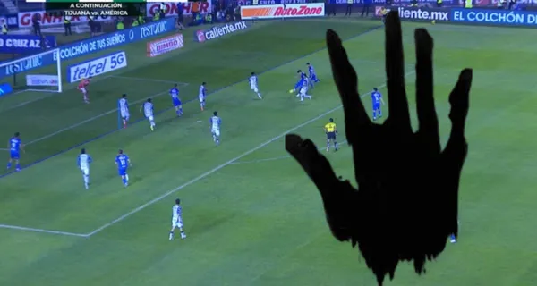 Cruz Azul había notado el gol del empate, pero todo se derrumbó por un supuesto Upside, pero hay polémica en esta situación por una fotografía en donde se ve que no había fuera de juego.