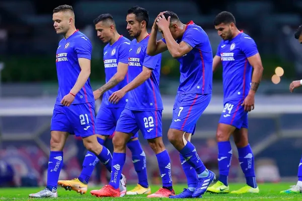 Cruz Azul no levanta cabeza y tiene una prueba de fuego ante Chivas el fin de semana; los jugadores, sin embargo, se escaparon a un asado