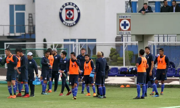 Cruz Azul practica en el complejo de La Noria (Fuente: El Siglo de Torreón)