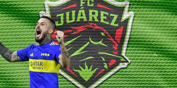 Darío Benedetto junto al escudo de Juárez FC / FOTO X