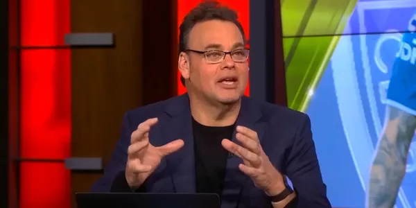 David Faitelson minimiza el robo arbitral que sufrió el América ante Pachuca.