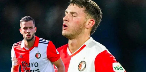 Dávid Hancko rompe el silencio sobre el autogol de Santiago Giménez y da su postura al respecto