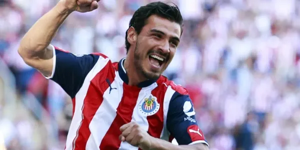 De ganarlo todo con Chivas, así se gana la vida Oswaldo Alanís