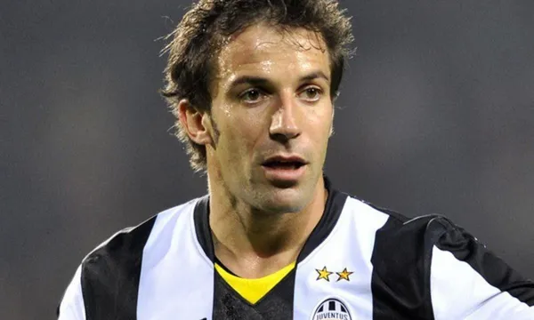 Del Piero se presenta a jugar en la Liga de Italia con Juventus (Fuente Sky Sports )