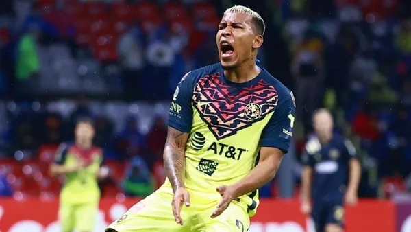 Después de cumplir su suspención, Roger Martínez volvera al 11 titular del América de Fernando Ortiz.