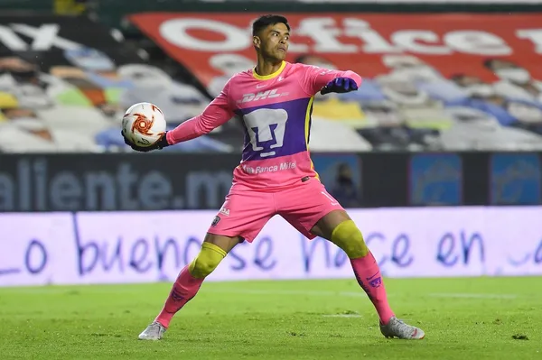 Después haber presentado problemas por un cuadro respiratorio, Alfredo Talavera podría estar de vuelta ante Puebla.