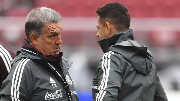 Destapan lo que Gerardo Martino le pidió a Chicharito para regresar, pero el mexicano lo rechazó y por ello no lo llevaría a Qatar