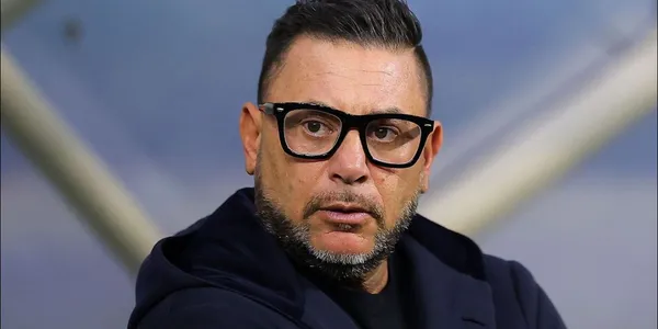 Dicen que es opción para reemplazar a Gago en Chivas, Mohamed rompió el silencio.