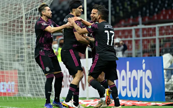 Diego Lainez no fue titular en la Selección contra Panamá, pero cambió el partido cuando entró.