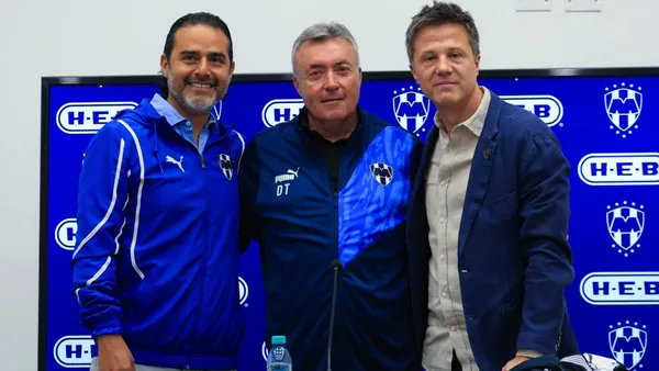 Domènec Torrent en Rayados de Monterrey (Foto: Cuenta X de Rayados)