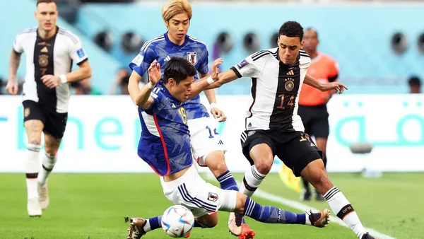 Duelo de campeones del mundo en la fase de grupos.