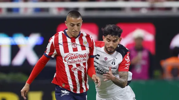 Duelo entre Chivas y Atlas