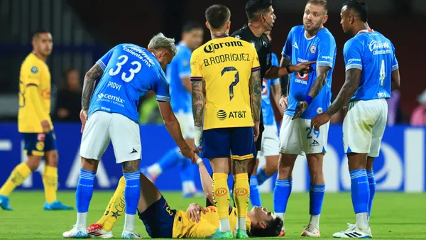 Duelo entre Cruz Azul y Club América (Foto: MEXSPORT)