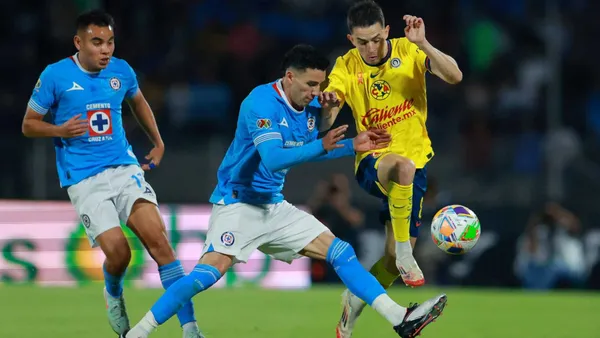 Duelo entre Cruz Azul y Club América (Foto: MEXSPORT)
