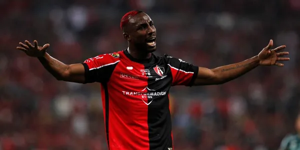 Duro golpe a la carrera de Julián Quiñones y el sueño del Tri.