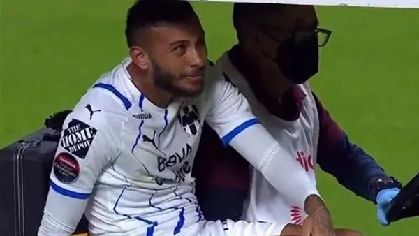 Duván Vergara enciende las alarmas en Rayados tras salir con molestias durante la semifinal de la Concachampions