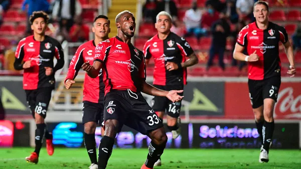 Edgar Zaldívar falló la jugada más clara del partido en la final, y el Atlas no le perdonaría la terrible falla.