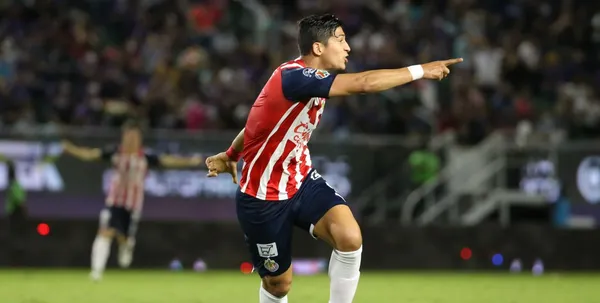 Eduardo Aguirre continuaba en el radar de Chivas, pero al final no se logró el fichaje.