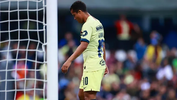 El América deberá formar a su nuevo enlace tras la salida de una de sus máximas figuras, Giovani Dos Santos. Al no conseguir quien se haga cargo de la conducción ofensiva del equipo, Santiago Solari comienza a encontrar soluciones dentro del club.